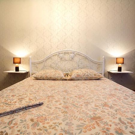 Chornovola Avenue Apartment Lviv Eksteriør bilde