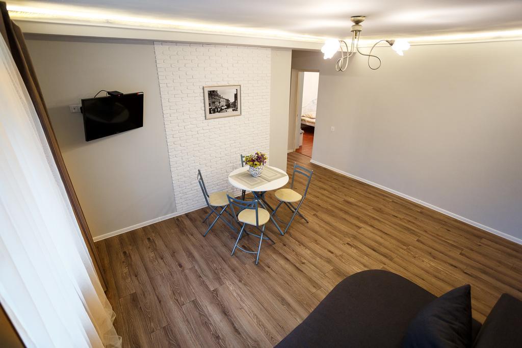 Chornovola Avenue Apartment Lviv Eksteriør bilde