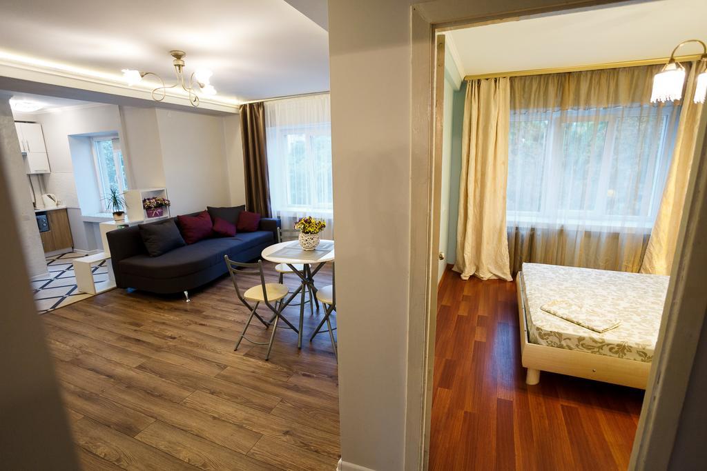 Chornovola Avenue Apartment Lviv Eksteriør bilde
